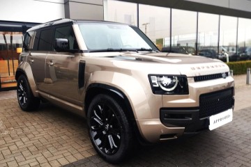 Defender MY25.5 4.4P V8 635 PS AWD Auto 110 OCTA