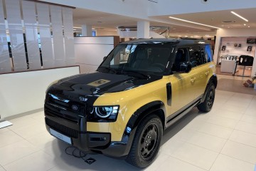 Defender MY26 3.0D I6 350 PS AWD Auto Trophy Edition Deep Sandglow 110