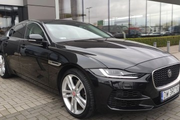 XE MY22 2.0 I4 300 PS AWD Auto S