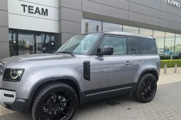 Defender MY23 2.0 I4 300 PS AWD Auto SE 90